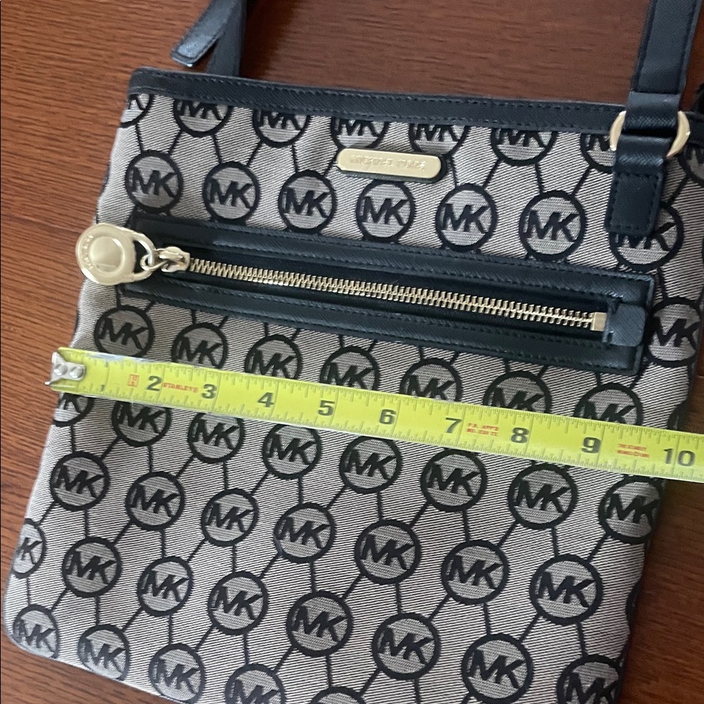 Michael Kors Monogram Black and Tan Crossbody Bag - Picture 5 of 17